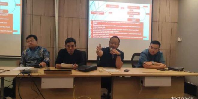 Masalah Tak Terselesaikan, OJK Cabut Izin Usaha Fintech Crowde